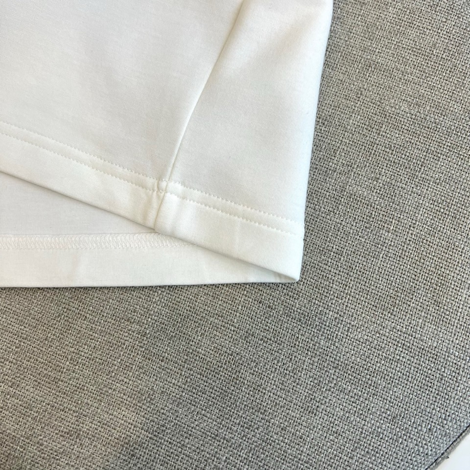 Dio迪奥、【高品质】25s秋冬款新品中领套头长袖T恤卫衣，面料采用舒弹莫代尔棉空气层/新疆棉混纺 特性