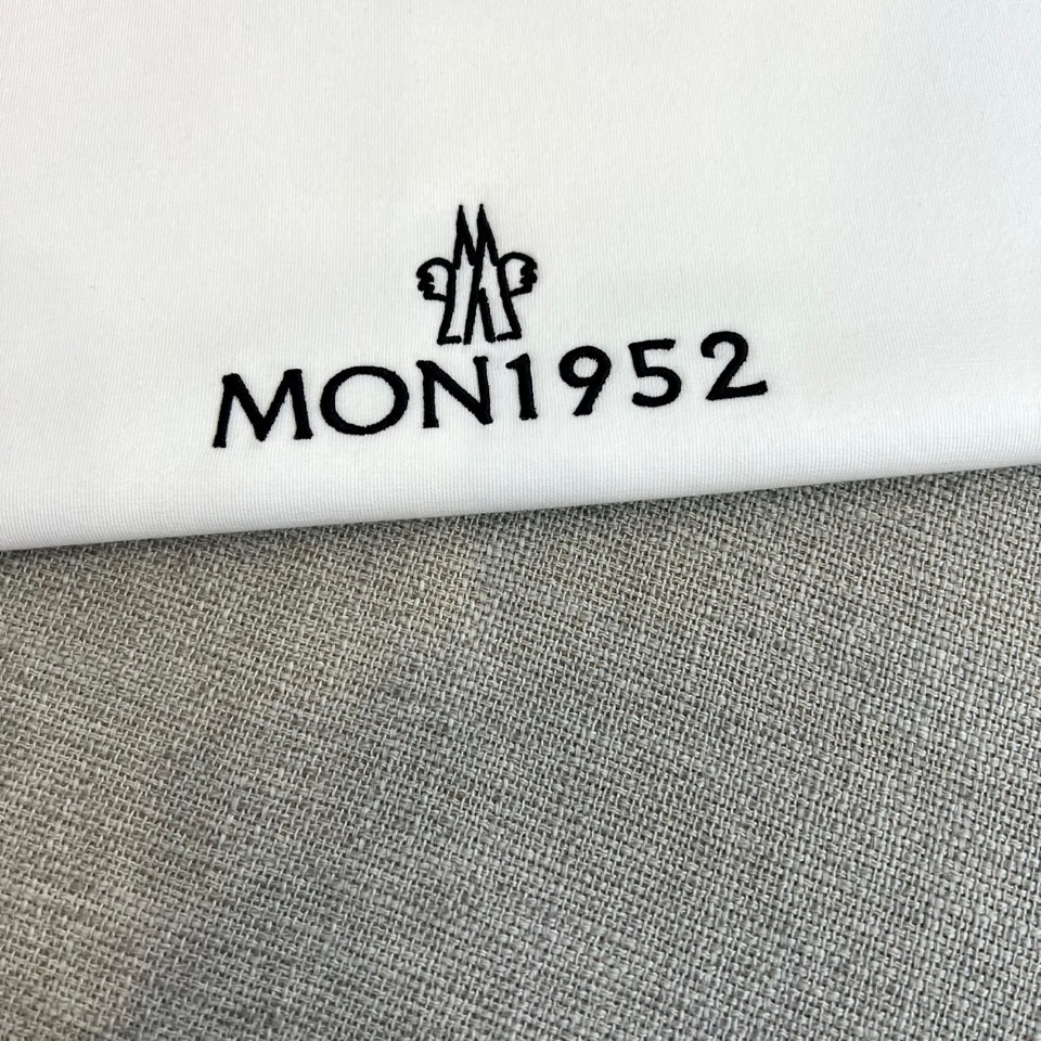 Mon蒙口、【高品质】25s秋冬款新品圆领套头长袖T恤卫衣，面料采用舒弹莫代尔棉空气层/新疆棉混纺 特性