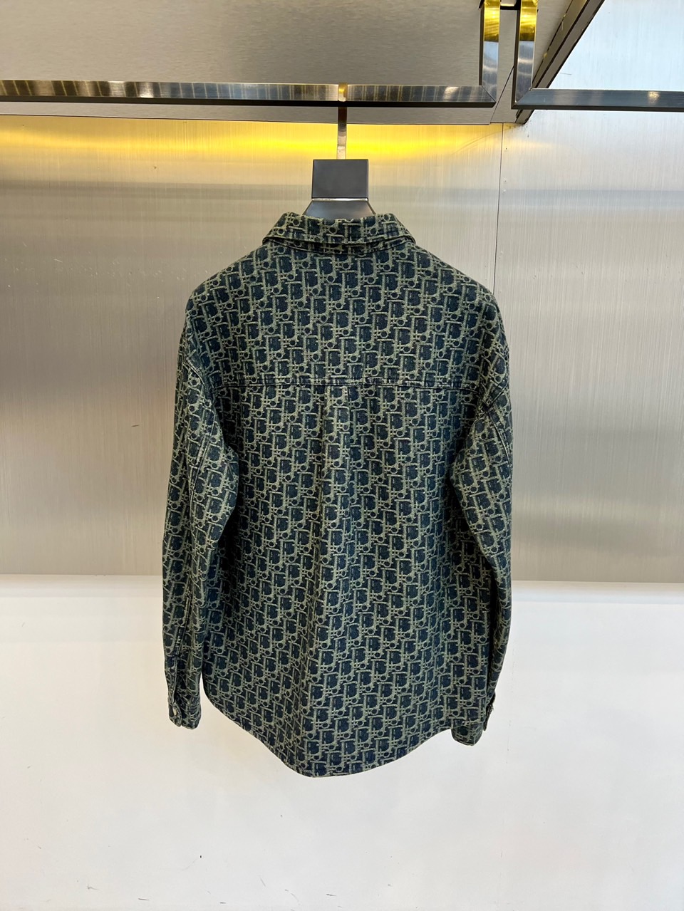 Dior、2025早秋新品男装牛仔外套，进口yb面料，质感挺阔，手感顺滑，采用顺滑质感构筑雅致运动廓形，