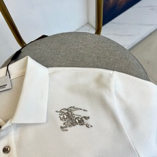 巴宝莉、2025s经典标志性Logo点缀元素 经典时尚翻领 Polo衫短袖 ,贸易公司渠道订单,简约大气 巴宝莉、2025s经典标志性Logo点缀元素 经典时尚翻领 Polo衫短袖 ,贸易公司渠道订单,简约大气