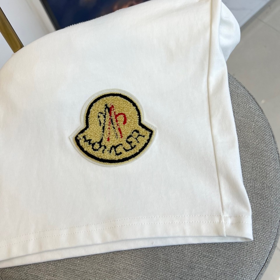 、蒙口、纯棉套装、定制面料、100%纯棉、上身超然、偏大一码、尺码M-2XL（模特173-140斤上身M