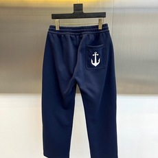 Gucc古驰、25s新品男士抽绳休闲卫裤!绝对日常休闲通勤款,运动户外兼备款!内搭单穿都合适!制作工艺令 Gucc古驰、25s新品男士抽绳休闲卫裤!绝对日常休闲通勤款,运动户外兼备款!内搭单穿都合适!制作工艺令