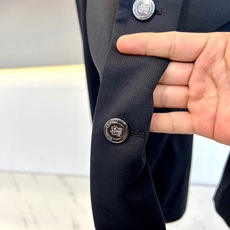 Brunello cucinelli-BC、2025春夏新款西服外套。 进口面料2.5%羊绒2.5%氨纶 Brunello cucinelli-BC、2025春夏新款西服外套。 进口面料2.5%羊绒2.5%氨纶