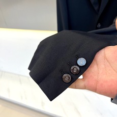 Brunello cucinelli-BC、2025春夏新款西服外套。 进口面料2.5%羊绒2.5%氨纶 Brunello cucinelli-BC、2025春夏新款西服外套。 进口面料2.5%羊绒2.5%氨纶