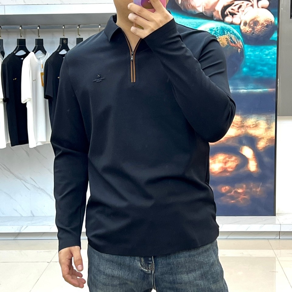 Zegna杰尼亚、2025秋冬男士系列长袖翻领设计POLO衫。创新79.5%锦纶+20.5%氨纶科技混纺