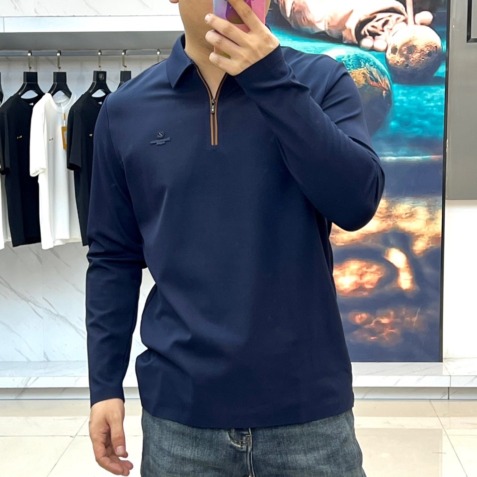 Zegna杰尼亚、2025秋冬男士系列长袖翻领设计POLO衫。创新79.5%锦纶+20.5%氨纶科技混纺