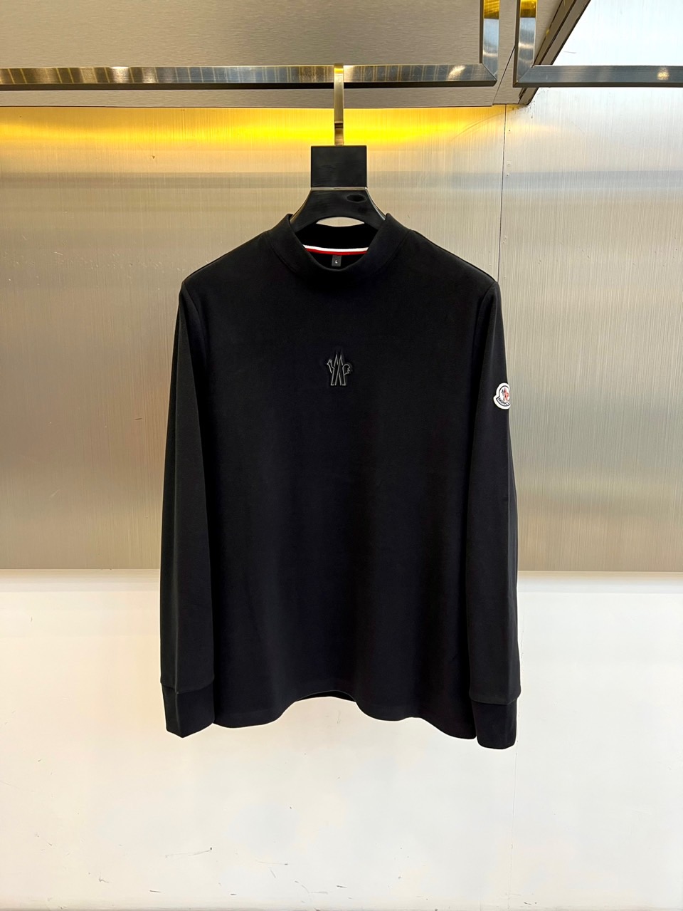 MONCLER蒙口、2025秋冬系列，经典徽标刺绣长袖T恤，精选47.6%棉+47.9%聚酯纤维+4.5