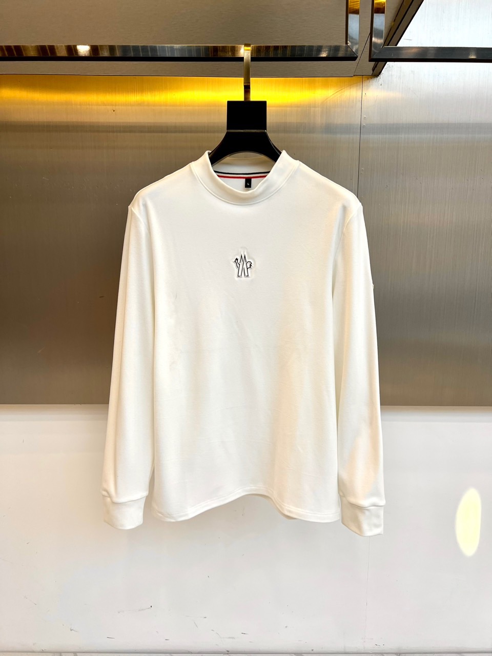 MONCLER蒙口、2025秋冬系列，经典徽标刺绣长袖T恤，精选47.6%棉+47.9%聚酯纤维+4.5