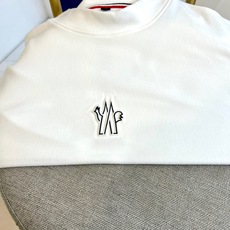 MONCLER蒙口、2025秋冬系列,经典徽标刺绣长袖T恤,精选47.6%棉+47.9%聚酯纤维+4.5 MONCLER蒙口、2025秋冬系列,经典徽标刺绣长袖T恤,精选47.6%棉+47.9%聚酯纤维+4.5