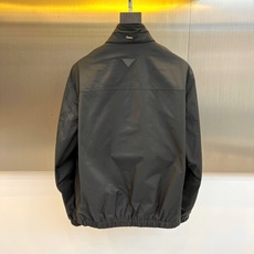 LORO PIANA、25s秋冬新品立领外套夹克,当意大利匠心邂逅户外灵感——LORO PIANA以专利 LORO PIANA、25s秋冬新品立领外套夹克,当意大利匠心邂逅户外灵感——LORO PIANA以专利
