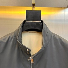 LORO PIANA、25s秋冬新品立领外套夹克,当意大利匠心邂逅户外灵感——LORO PIANA以专利 LORO PIANA、25s秋冬新品立领外套夹克,当意大利匠心邂逅户外灵感——LORO PIANA以专利