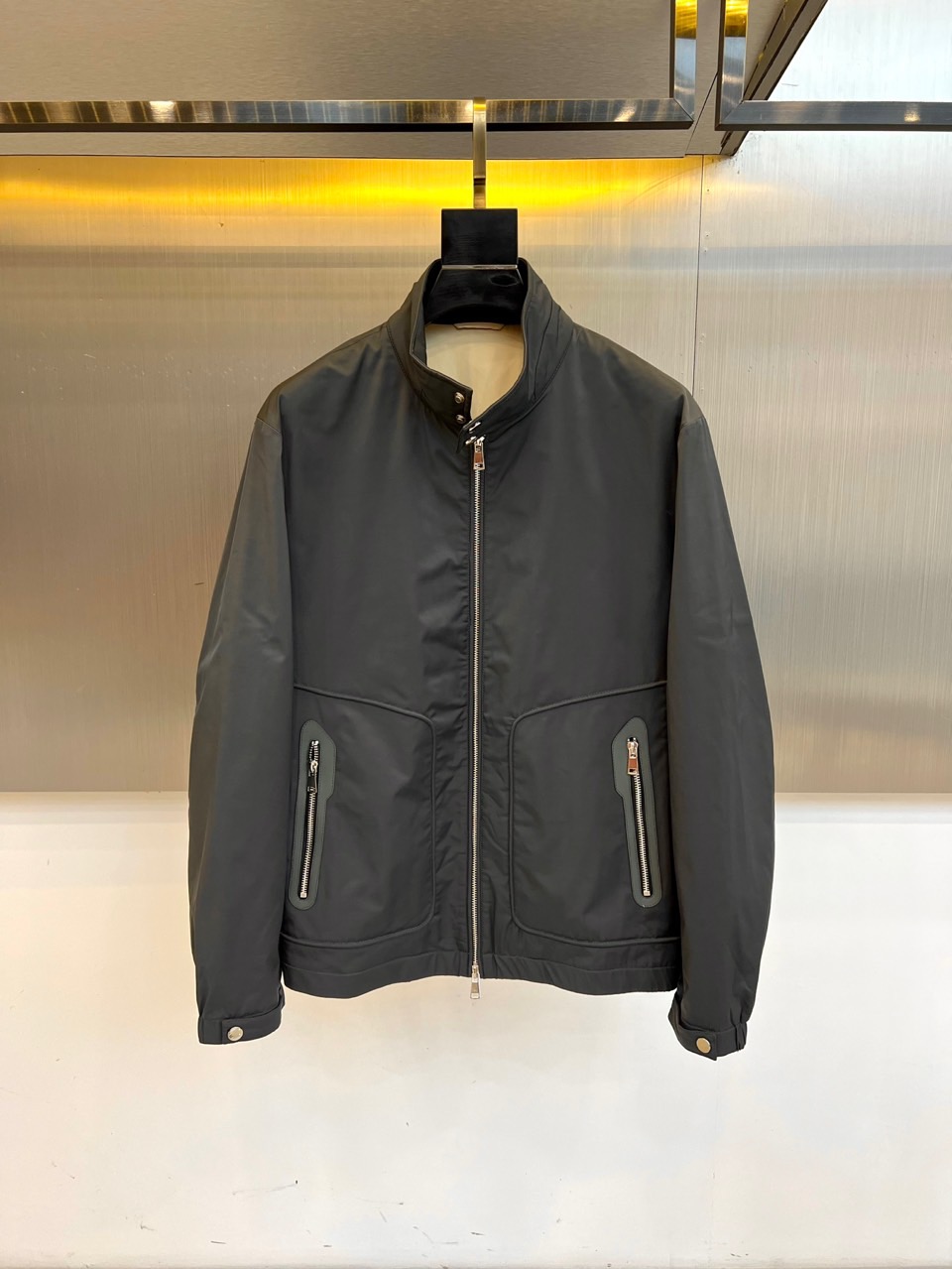 LORO PIANA、25s秋冬新品立领外套夹克，当意大利匠心邂逅户外灵感——LORO PIANA以专利