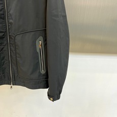 LORO PIANA、25s秋冬新品立领外套夹克,当意大利匠心邂逅户外灵感——LORO PIANA以专利 LORO PIANA、25s秋冬新品立领外套夹克,当意大利匠心邂逅户外灵感——LORO PIANA以专利