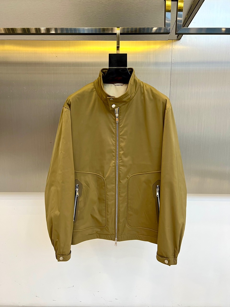 LORO PIANA、25s秋冬新品立领外套夹克，当意大利匠心邂逅户外灵感——LORO PIANA以专利