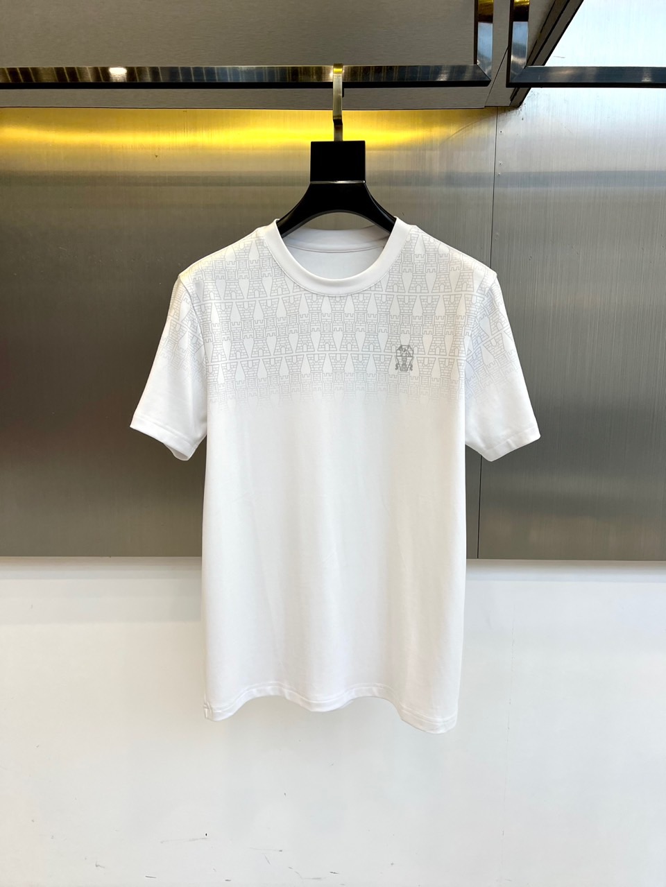Brunello cucinelli-BC百搭经典圆领顶级元素融合打造，25s秋冬最新款短袖，面料采用进