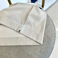 Bur巴宝莉、2025秋冬新作牦牛绒中袖打底T恤 ,藏地软黄金 ,桑蚕丝凉感科技。藏地软黄金邂逅东方匠心 Bur巴宝莉、2025秋冬新作牦牛绒中袖打底T恤 ,藏地软黄金 ,桑蚕丝凉感科技。藏地软黄金邂逅东方匠心