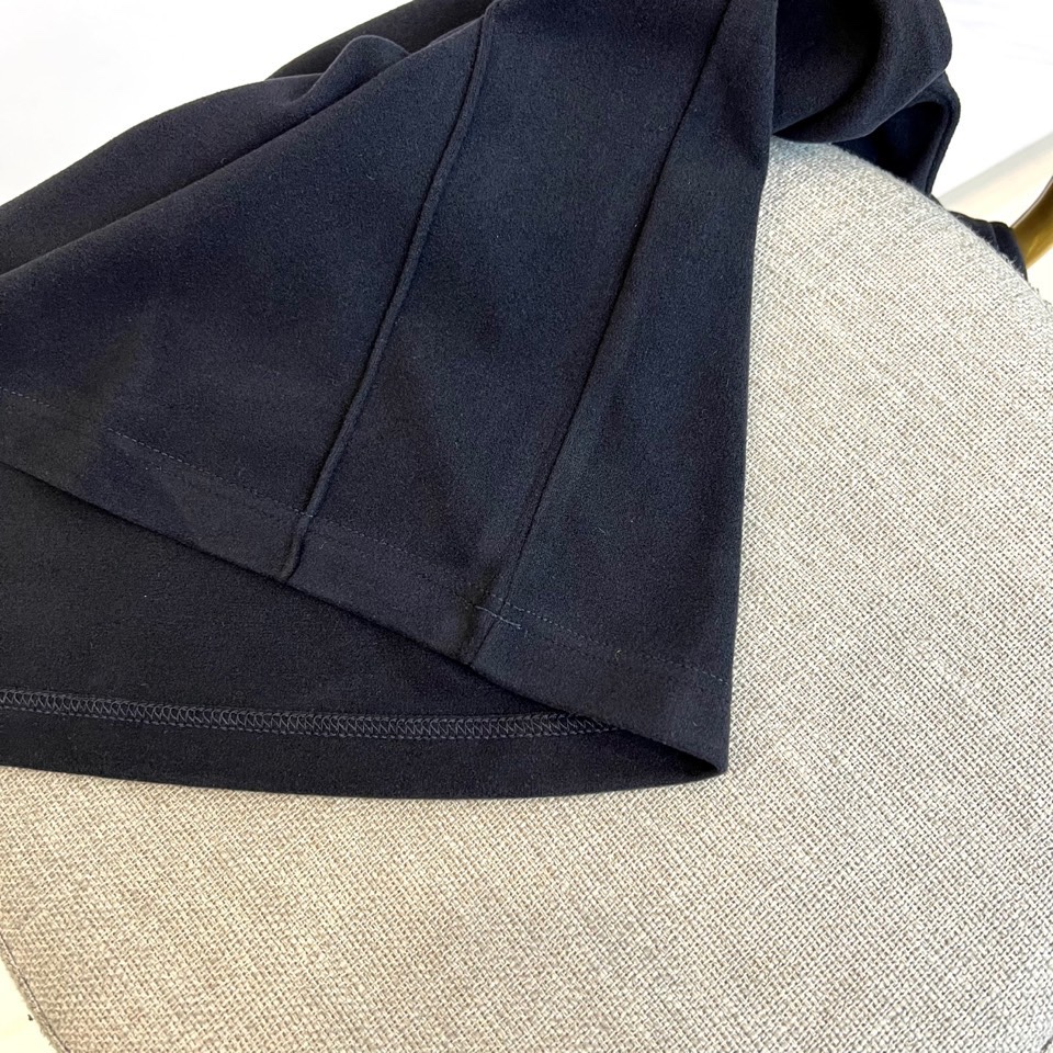 拉夫劳伦、2025秋冬男士系列。澳绒高领长袖衫。精选澳洲绒感面料，细腻软绒触感结合94.1%聚酯纤维+5