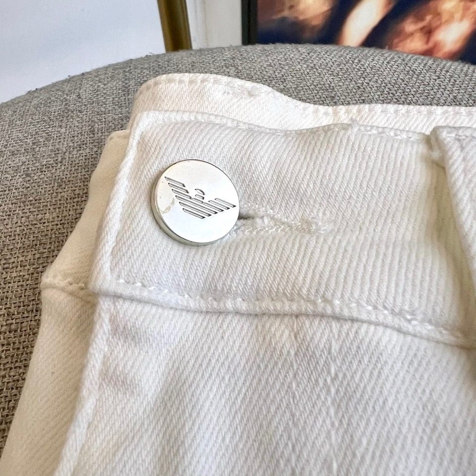 阿玛尼、2025秋冬新款男士五口袋牛仔裤，（抢先发售）面料含有莱卡莱卡纤维，随身而动，忠于原有衣形，融入