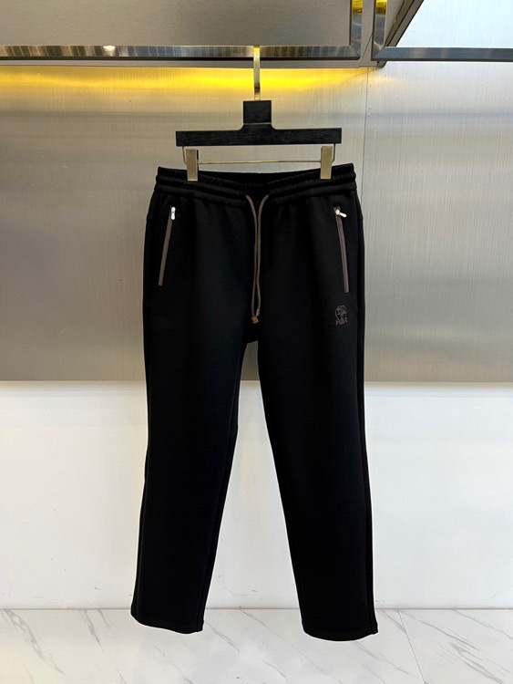 Brunello Cucinelli、2025秋冬新品男士休闲运动裤，以100%棉质针织面料打造，亲肤透