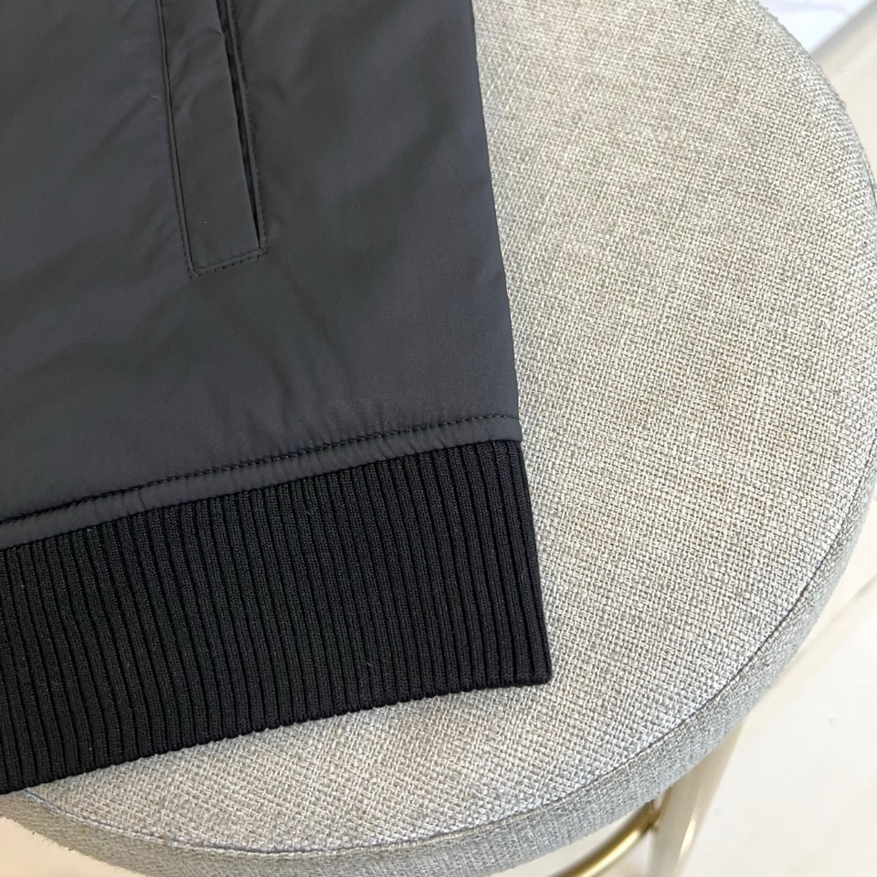 Brunello cucinelli-BC、【高品质】2025秋冬夹克。以极简线条诠释永恒优雅。翻领设计