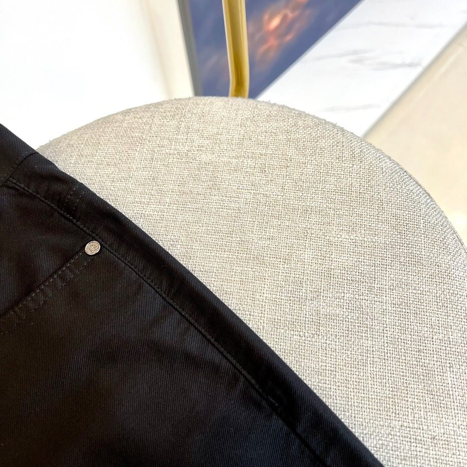 H爱马仕、25ss早春新款男士商务加绒加厚休闲裤西裤，白金级完美品相，直接入性质，极为牛掰的一款微弹面料