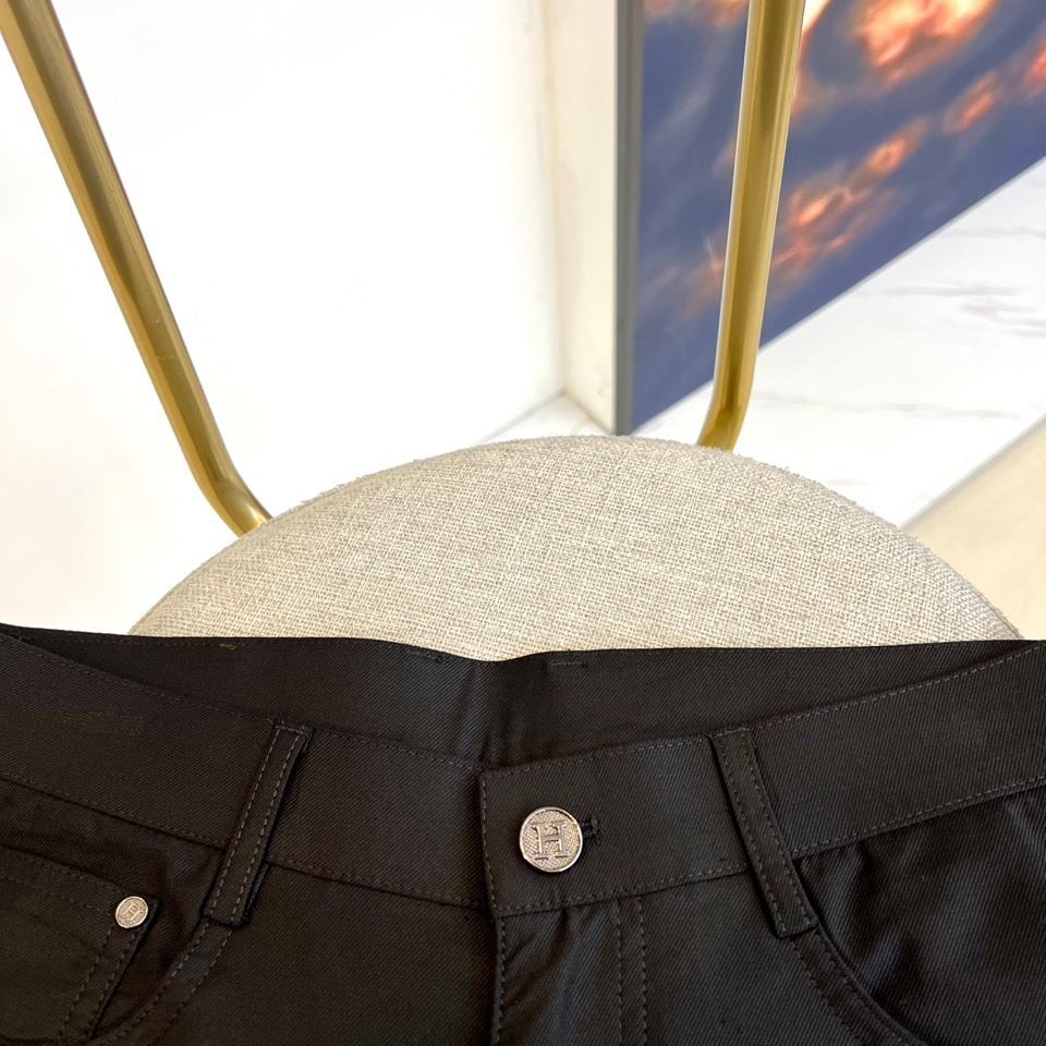 H爱马仕、25ss早春新款男士商务加绒加厚休闲裤西裤，白金级完美品相，直接入性质，极为牛掰的一款微弹面料