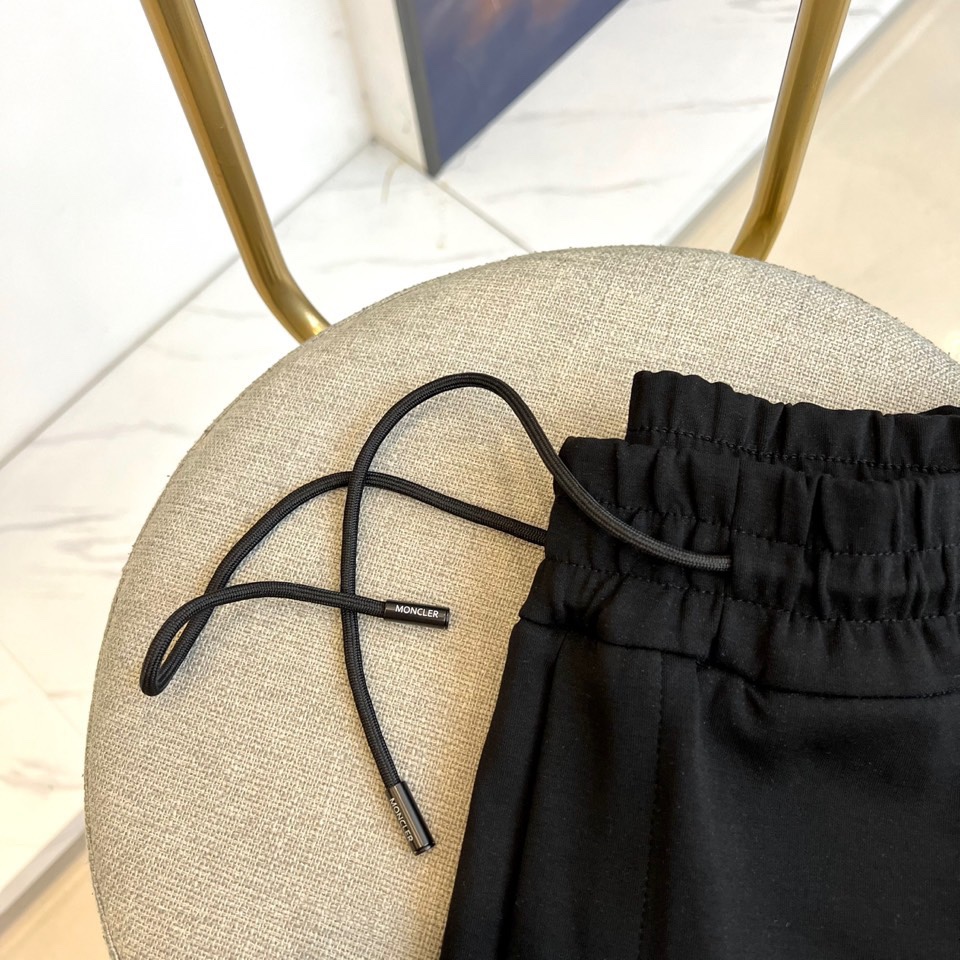 Mon蒙口、 2025s秋冬新款空气层棉质抽绳卫裤，男士经典印花徽标时尚运动休闲抽绳卫裤！采用客供进口2