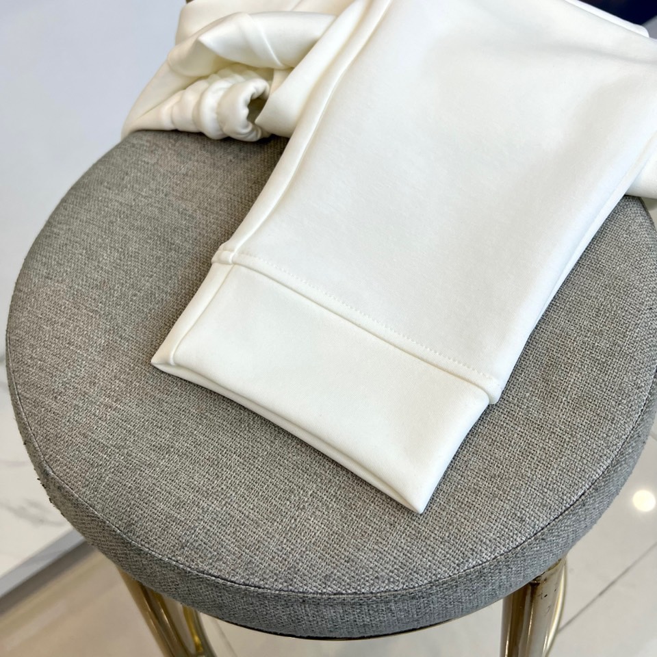 Mon蒙口、 2025s秋冬新款空气层棉质抽绳卫裤，男士经典印花徽标时尚运动休闲抽绳卫裤！采用客供进口2