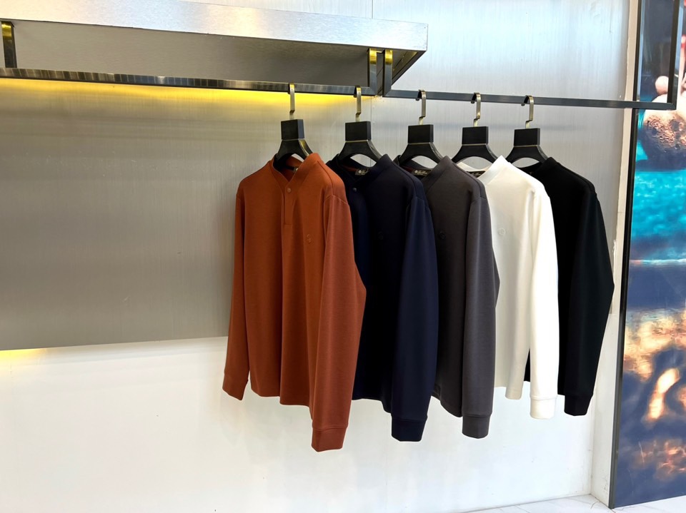 Loro Piana Men's Long Sleeve Polo Shirt, Button-Down Collar, Slim Fit 4 i1760282460 7904 1