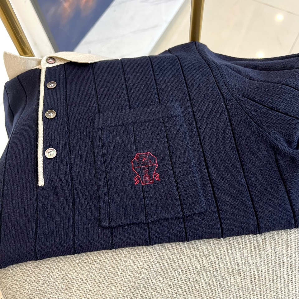 Brunello Cucinelli-BC，2025秋冬新品男士羊毛🐑针织衫，以优雅撞色设计演绎现代绅士