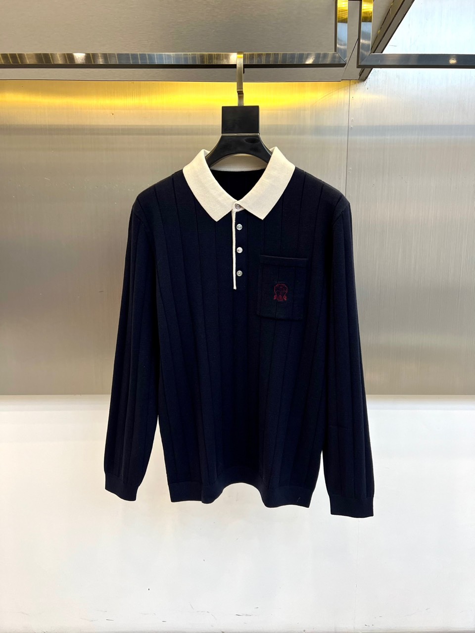 Brunello Cucinelli-BC，2025秋冬新品男士羊毛🐑针织衫，以优雅撞色设计演绎现代绅士