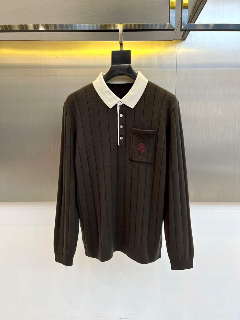 Brunello Cucinelli-BC，2025秋冬新品男士羊毛🐑针织衫，以优雅撞色设计演绎现代绅士