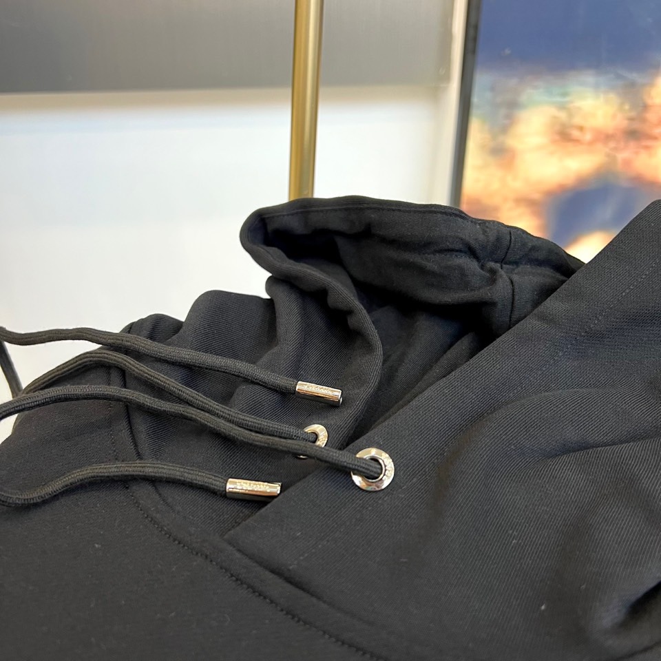 Prad普拉、2025秋冬新品！时尚休闲夹克外套 都市休闲运动套装！运动套装一定拥有一套，不仅穿着舒适而