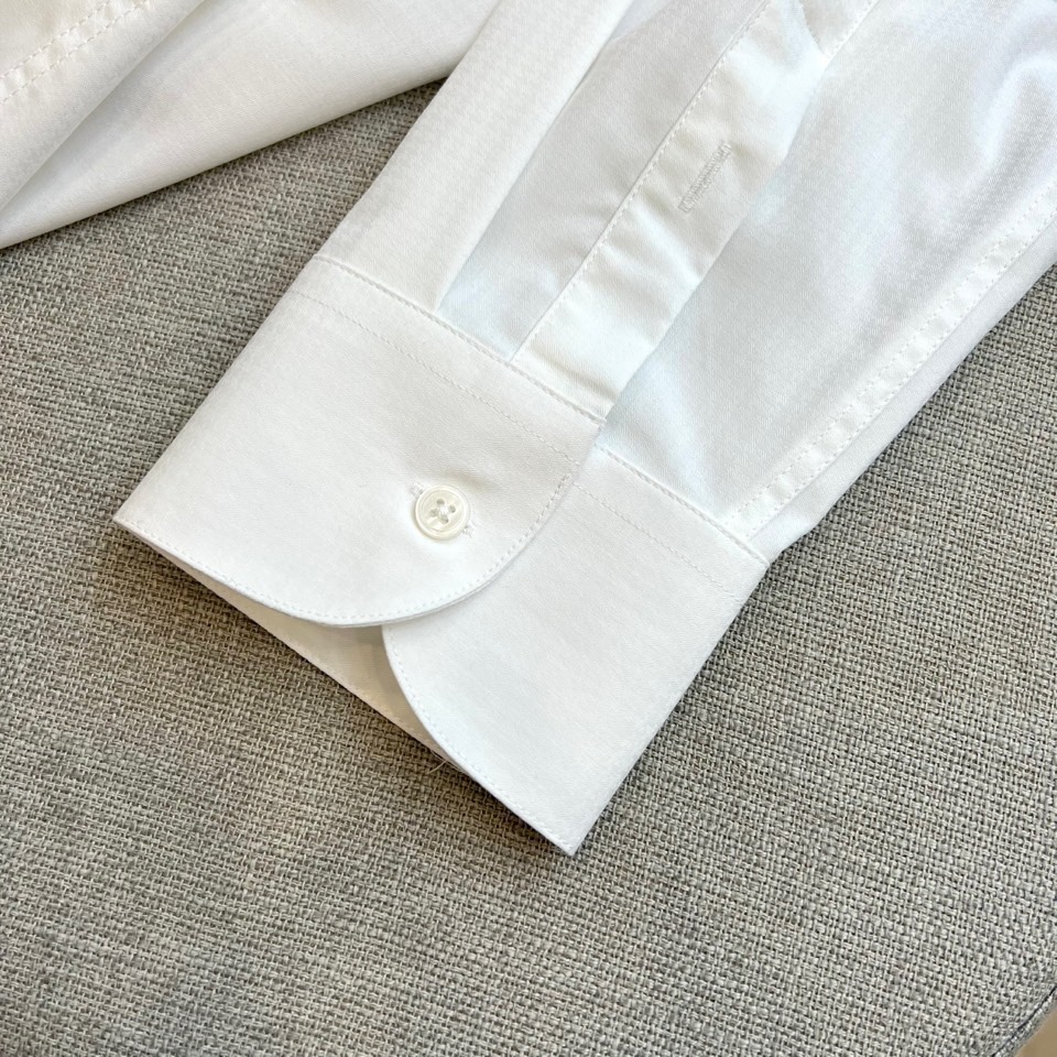 ISAIA | 25s秋冬新品，意式优雅 匠心呈现，当经典遇见现代，细节定义品位。ISAIA秋冬新品衬衫