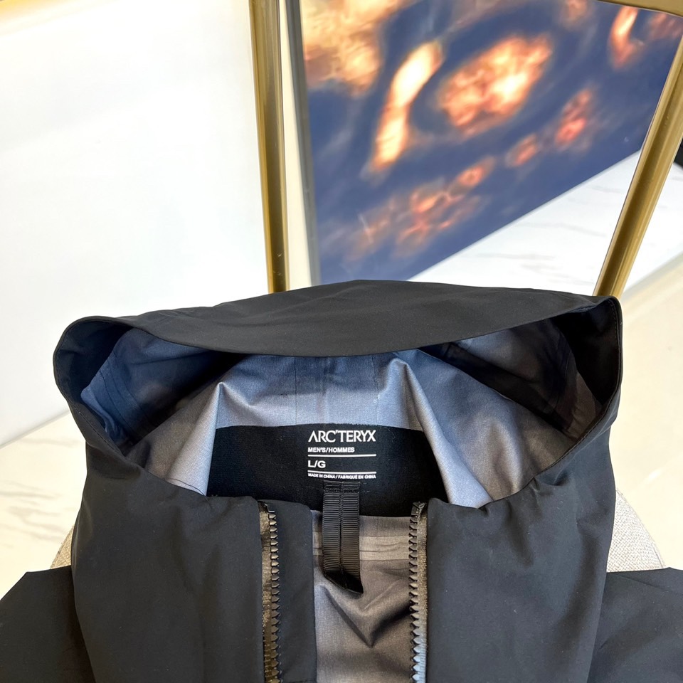 ARC’TERYX始祖鸟、高端定制户外冲锋衣鸟家三合一 埃尔法SV系列6代 《带救援反射器》还原zP该有