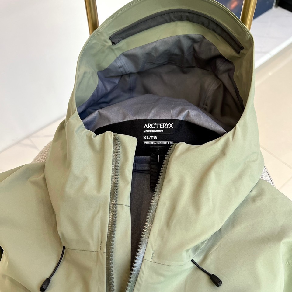 ARC’TERYX始祖鸟、高端定制户外冲锋衣鸟家三合一 埃尔法SV系列6代 《带救援反射器》还原zP该有