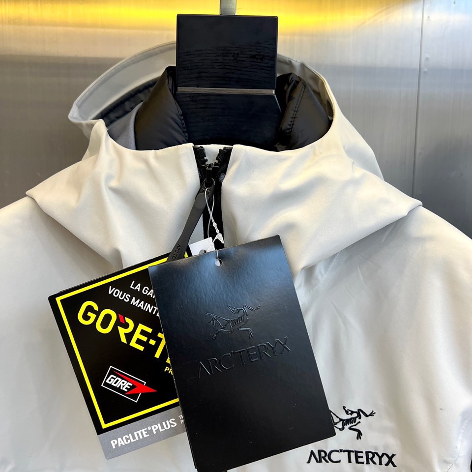 ARC’TERYX始祖鸟、高端定制户外冲锋衣鸟家三合一 埃尔法SV系列6代 《带救援反射器》还原zP该有