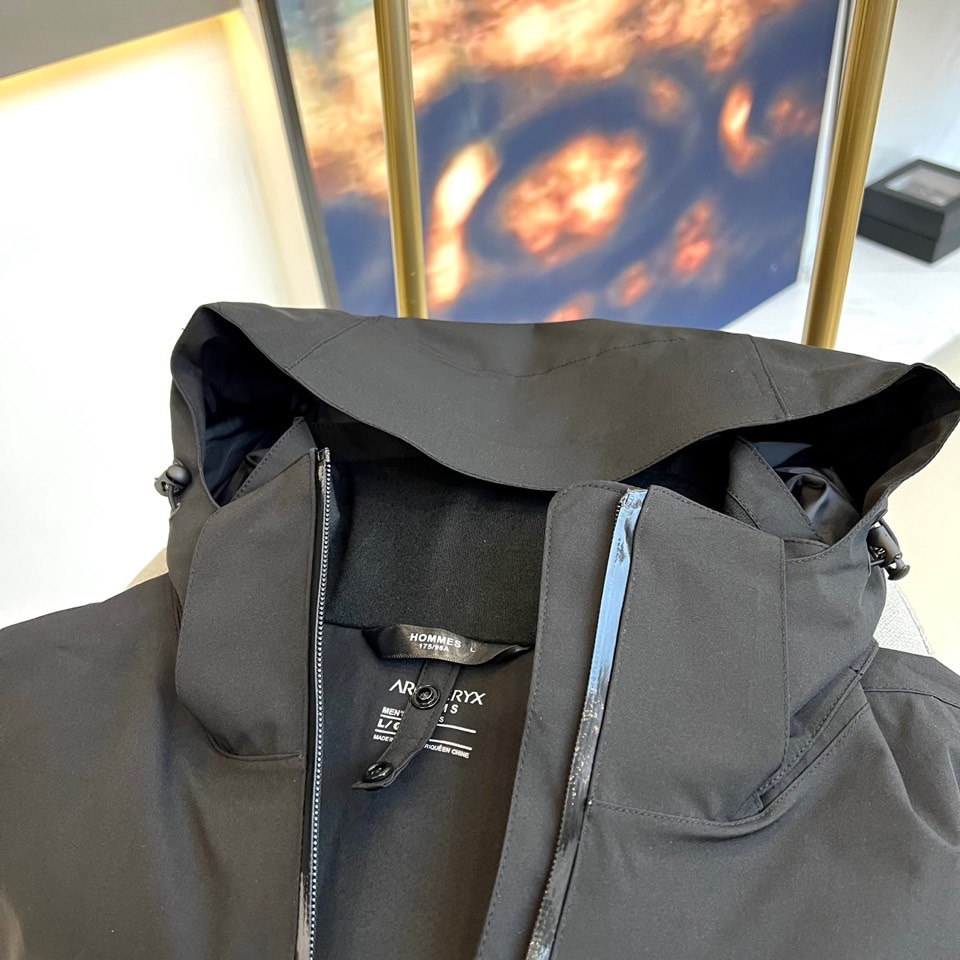 Arcteryx 始祖鸟-今年鸟家王炸款三合一冲锋衣羽绒服了来了！一衣三穿！内胆带logo轻薄户外级羽绒