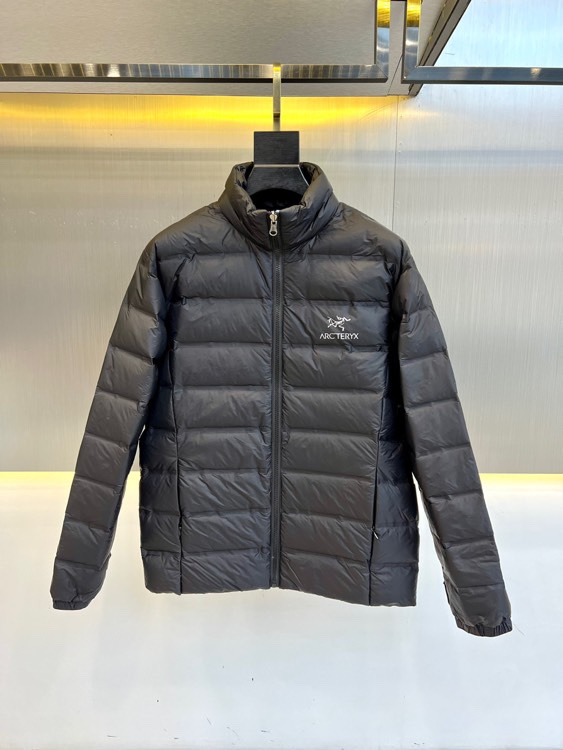 Arcteryx 始祖鸟-今年鸟家王炸款三合一冲锋衣羽绒服了来了！一衣三穿！内胆带logo轻薄户外级羽绒