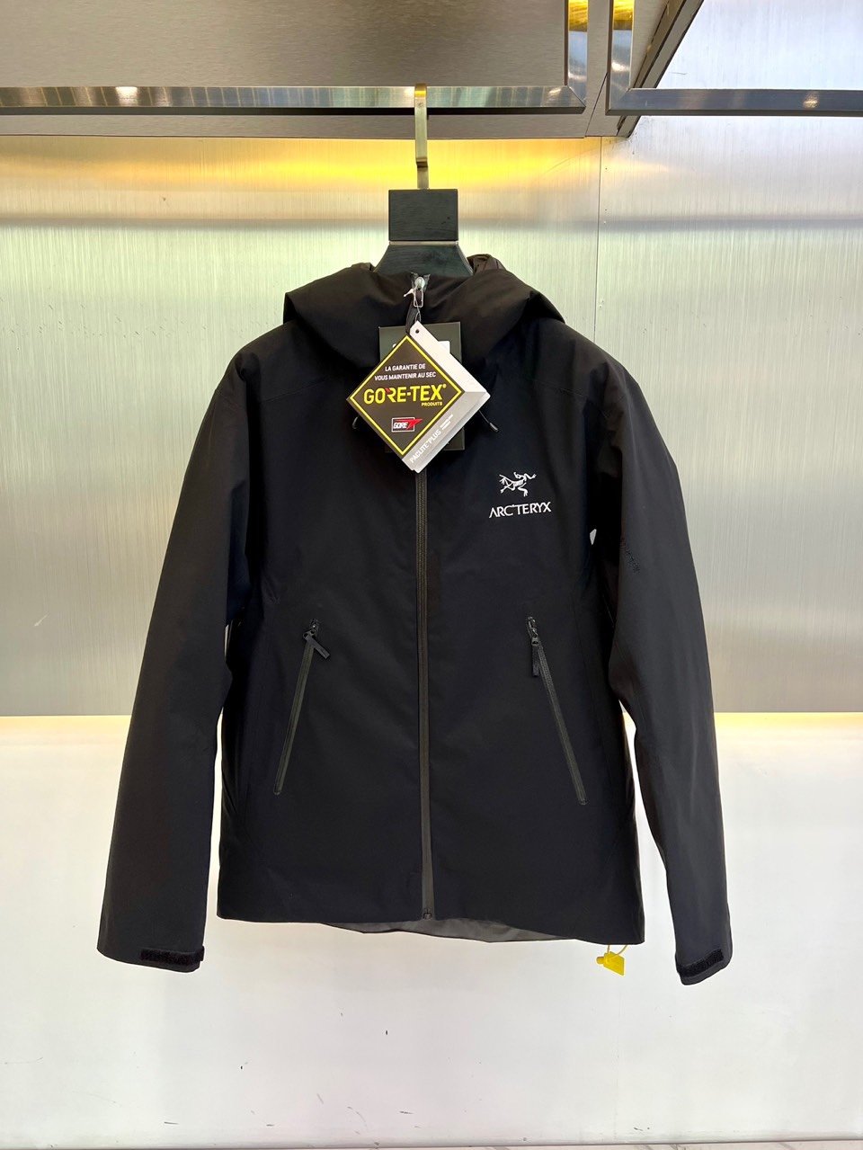 ARC’TERYX始祖鸟、今年鸟家王炸款三合一冲锋衣羽绒服了来了！一衣三穿！内胆带logo轻薄户外级羽绒