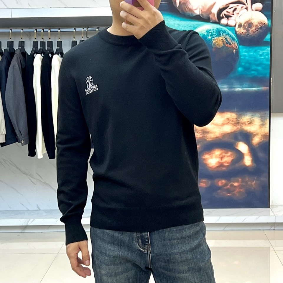 Brunello cucinelli-BC，2025秋冬新品针织系列衫采用100%精梳棉材质打造轻盈质感