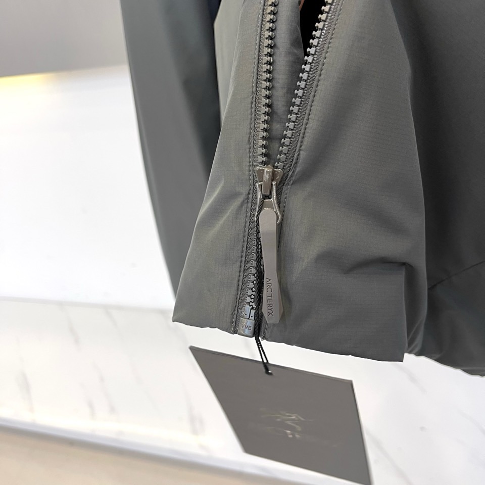 ARC'TERYX 始祖鸟、25AW秋冬新品轻量棉服 | 阿童木棉服山系机能，都市型格。专业清量保暖，1