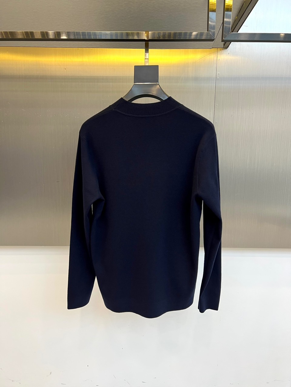 Bur巴宝莉、2025秋冬新品男士羊毛🐑针织衫，这款半高领针织衫采用创新面料配比，47.8%羊毛与27.