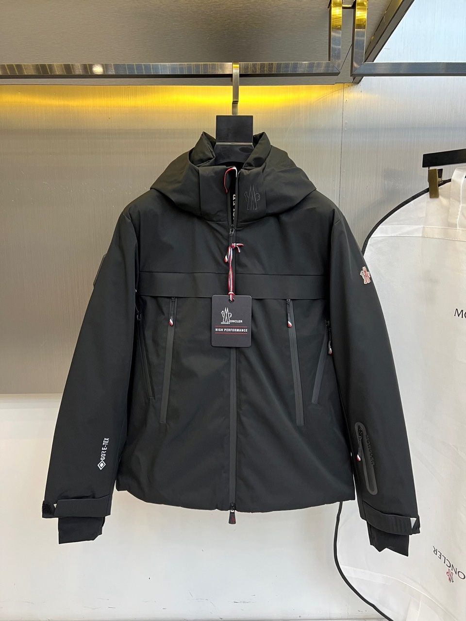 MON蒙口（高端白鹅绒）、2025秋冬新品