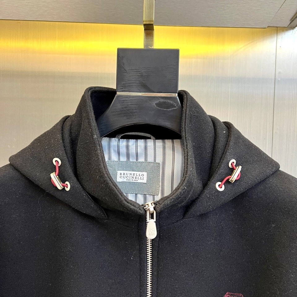 Brunello Cucinelli-BC、2025秋冬新品连帽夹克外套，以顶级天然面料诠释意式优雅，重