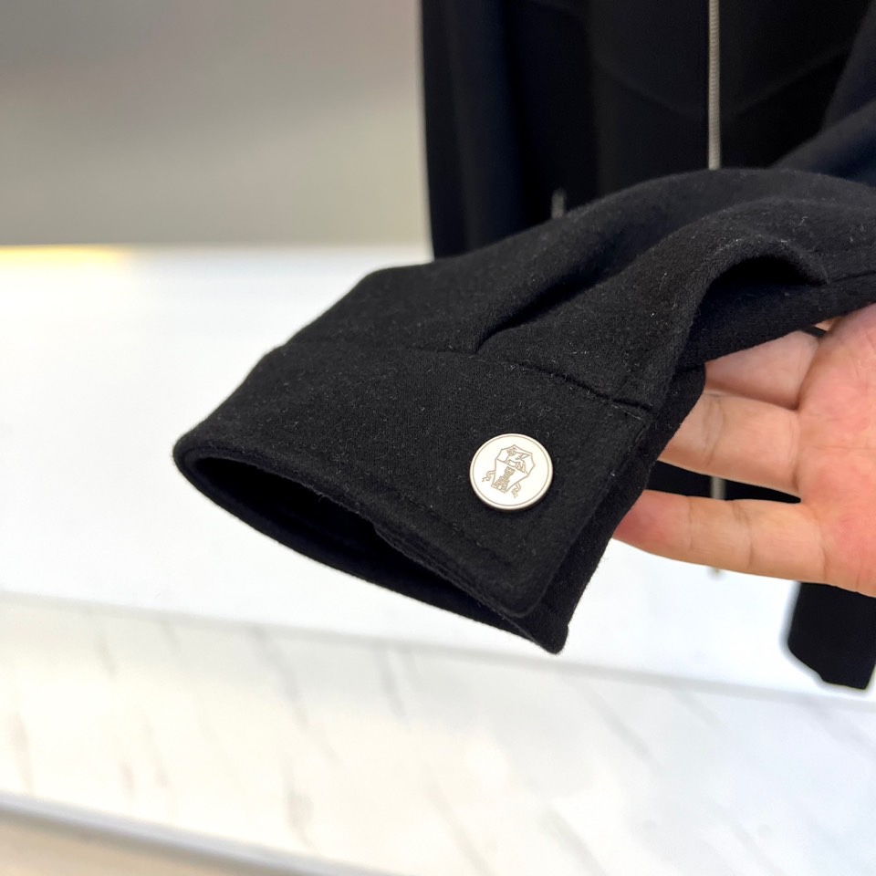 Brunello Cucinelli-BC、2025秋冬新品连帽夹克外套，以顶级天然面料诠释意式优雅，重