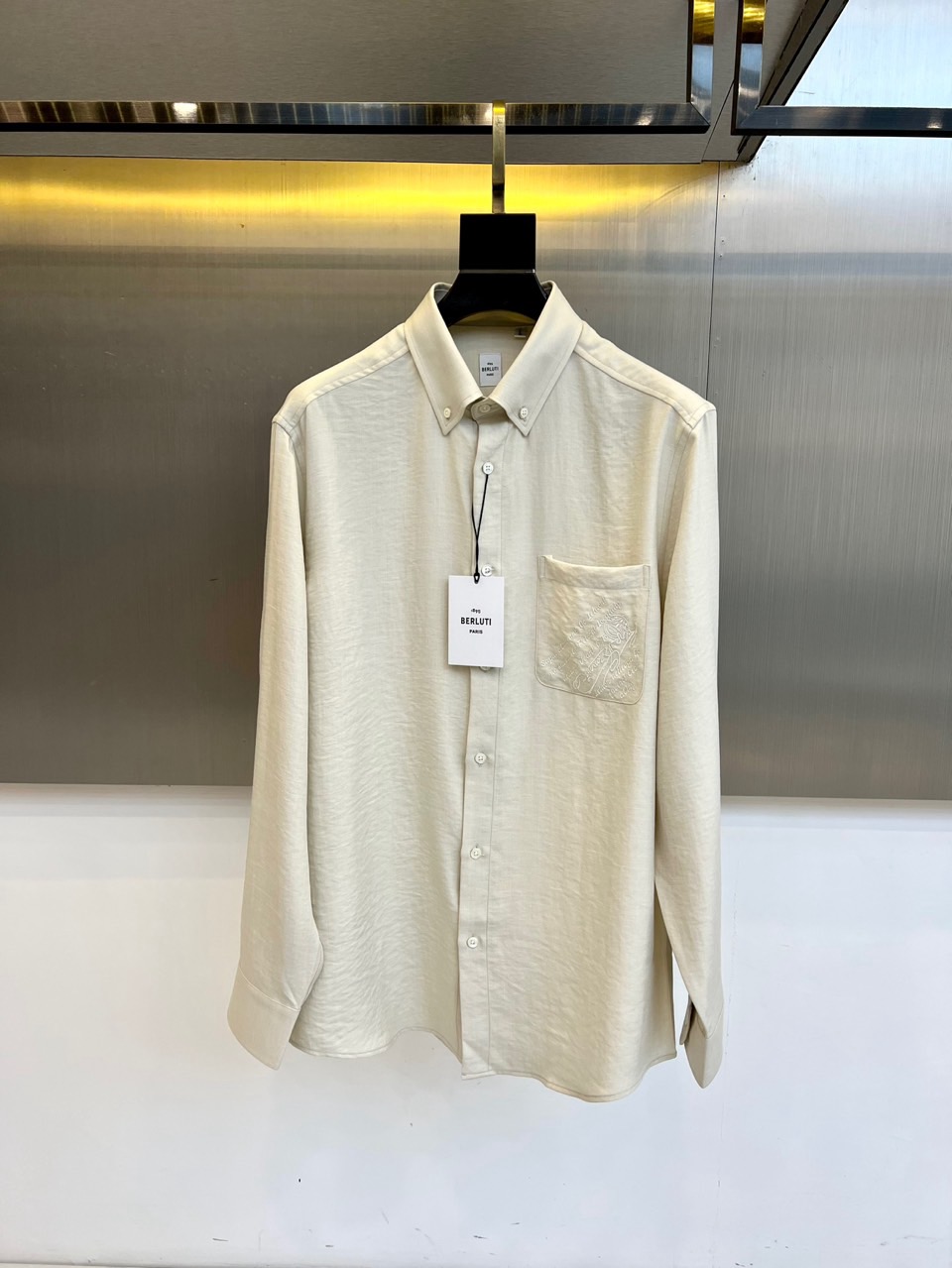 _dre9sVDG_bJljrivPV_ydLuqvxbLsZnIro-YRHA