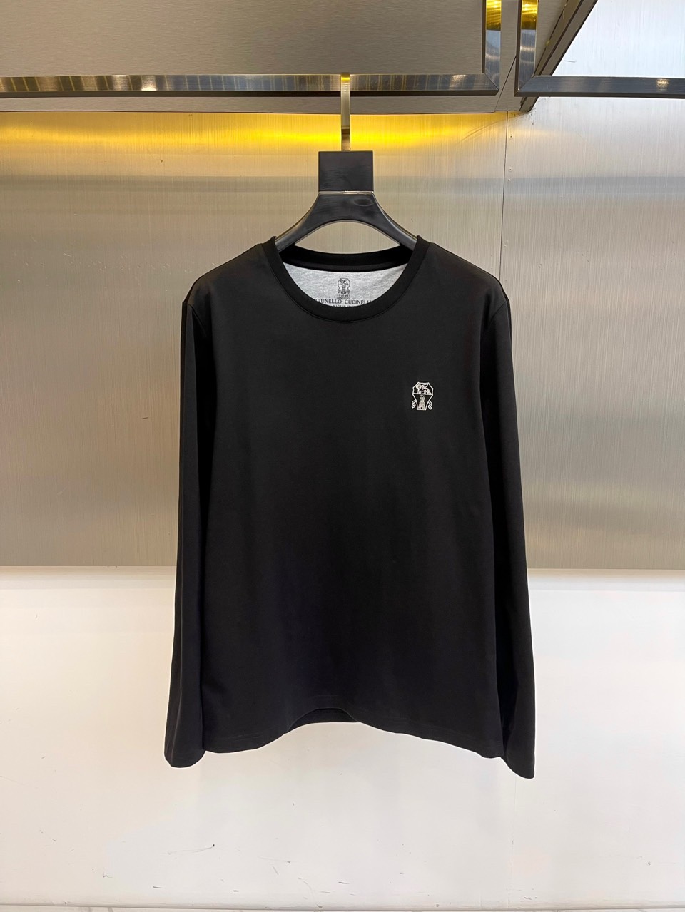 Brunello Cucinelli 2025秋冬系列。延续BC标志性的精湛工艺。2025秋冬系列以温润