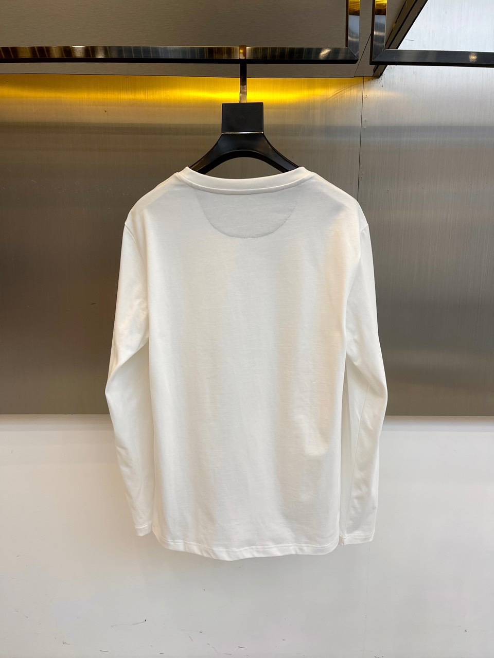 Brunello Cucinelli 2025秋冬系列。延续BC标志性的精湛工艺。2025秋冬系列以温润