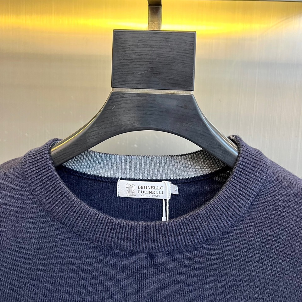 Brunello Cucinelli-BC，BC 2025秋冬系列新品圆领长袖针织衫，采用68%羊毛、2